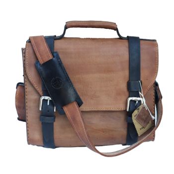 Pasta de Couro Tira Colo Arthur Cesáru